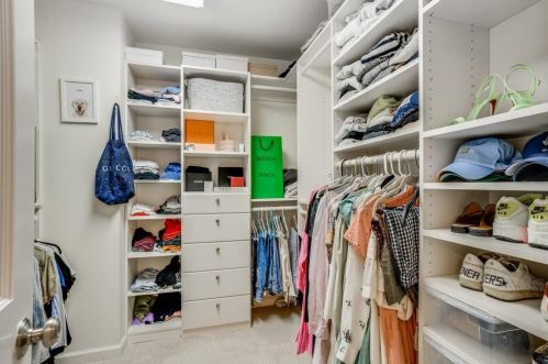 2505 Forrest Way, Atlanta GA  30305-3716 exterior