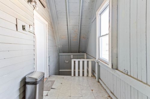 4577 Elston Ave, Chicago IL 60618-1813 exterior