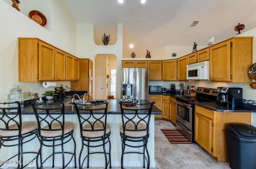 1501 Cyn Shadows Ln, Tucson AZ 85737-7716 exterior