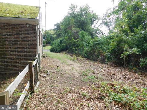 935 Maple Ave, Roebling NJ 08554-1808 exterior