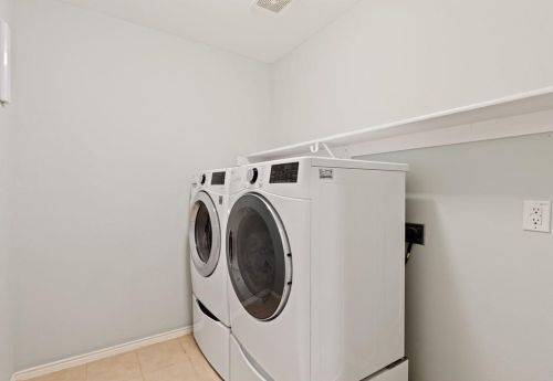 1062 Colleton Ln, Frisco TX 75033-8233 exterior