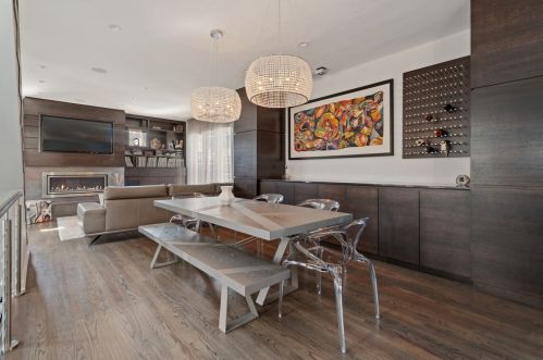 2056 Lincoln Ave, Chicago IL 60659-2314 exterior