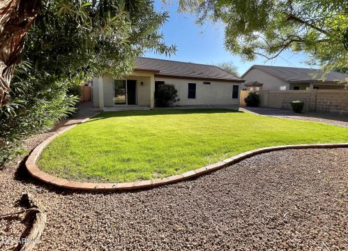 26256 45th St, Phoenix AZ  85050-8564 exterior