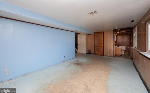 337 Davistown Rd, Blenheim NJ 08012-3301 exterior