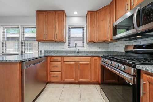 9623 Parnell Ave, Chicago IL 60628-7453 exterior