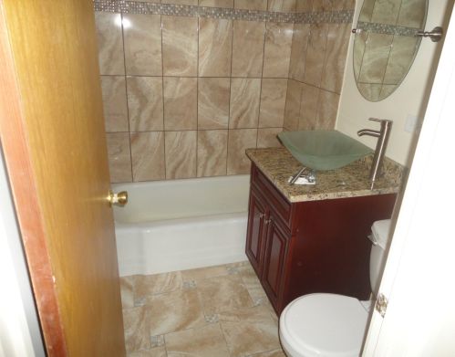 8345 King Dr, Chicago, IL 60619-5748