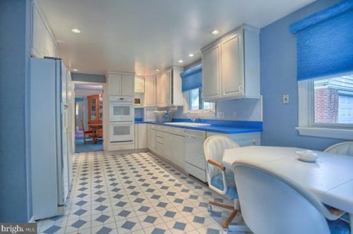 1712 Wheatland Ave, Lancaster PA 17603-4520 exterior