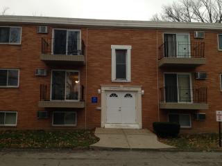 5691 Chevrolet Blvd, Cleveland OH  44130-1408 exterior