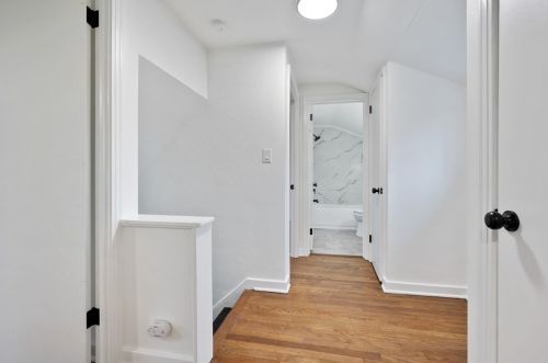 1307 Jefferson Heights Rd, Pittsburgh PA  15235-4807 exterior