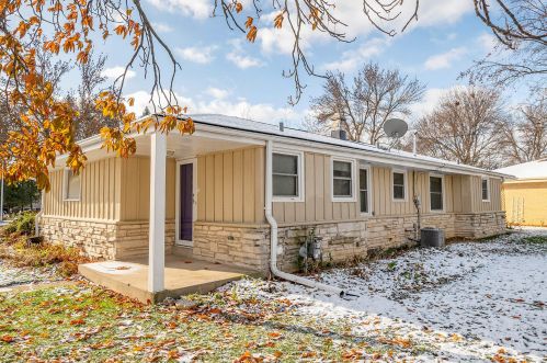 10204 Burleigh St, Milwaukee WI  53222-3304 exterior