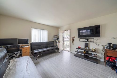 13633 Carpintero Ave, Bellflower CA 90706-2720 exterior