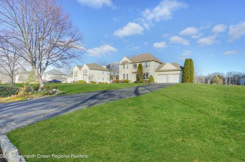 17 Cottonwood Dr, Jackson Twp NJ 08527-4940 exterior