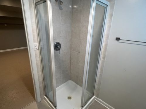 2100 2 Ave, Broadview IL 60153-3305 exterior