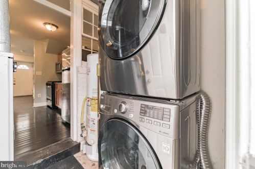 3322 Clay Pl, Washington DC 20019-1429 exterior