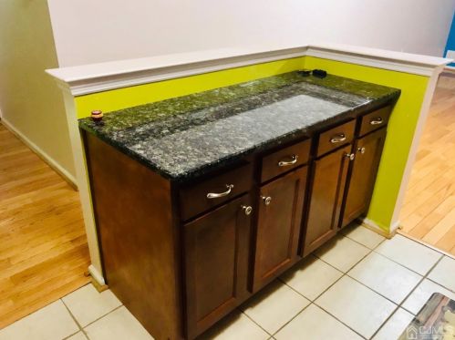 34 Prestwick Way, Edison, NJ 08820-4689