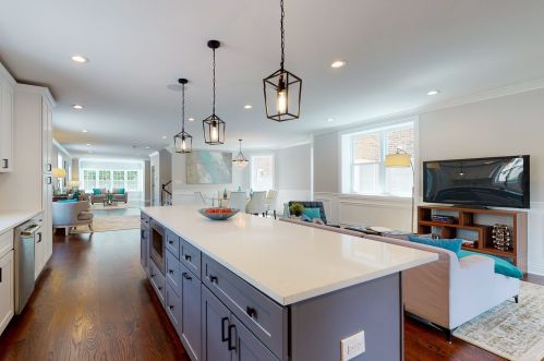 4934 Claremont Ave, Chicago IL  60625-1912 exterior