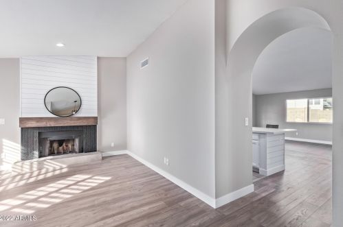 19605 36 Pl, Phoenix AZ 85050-8387 exterior