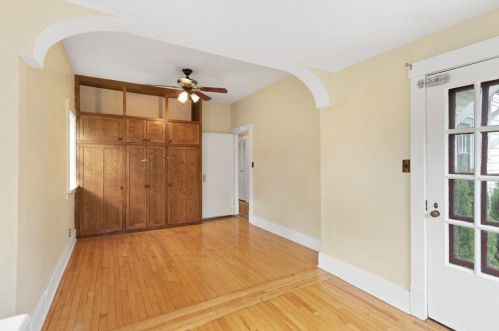 2427 Stratford Ct, Milwaukee WI 53211-2635 exterior