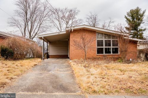 901 Hyde Rd, Silver Spring, MD 20902-3049