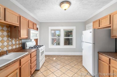 912 Virginia St, Grand Rapids MI 49506-1511 exterior