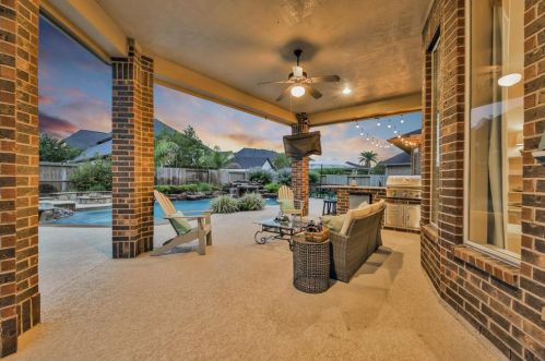 5607 Mustang Rdg Ln, Fulshear TX 77441-2149 exterior