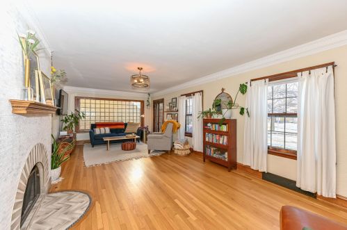 2186 74th St, Milwaukee, WI 53219-0012