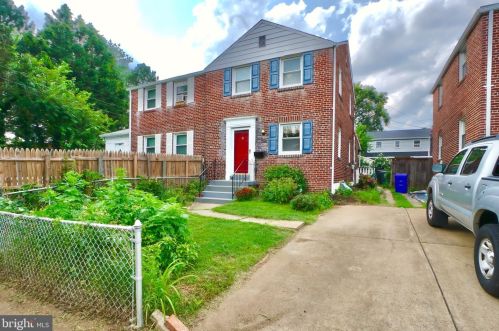 3729 3rd St, Arlington, VA 22204-1638