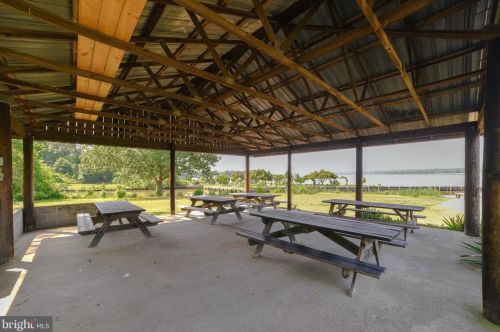 3148 Holland Clf Rd, Huntingtown MD 20639-9725 exterior