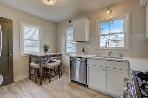 1725 55, Milwaukee WI 53214-5250 exterior