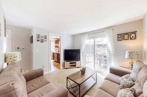 2238 Chapparal Dr, Pittsburgh PA  15239-2355 exterior