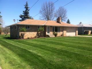 13636 Whitney Rd, Cleveland OH  44136-1964 exterior