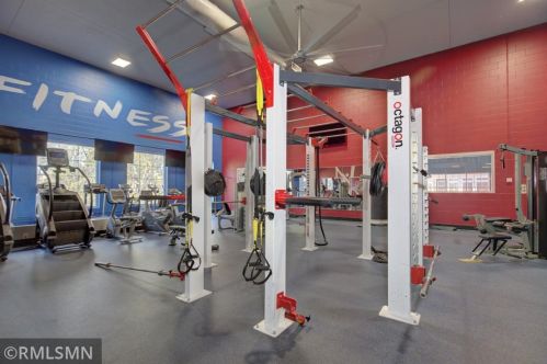 10075 City Walk Dr, Saint Paul MN 55129-9240 exterior