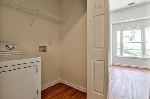 1102 Glenrose Dr, Smyrna GA 30080-4126 exterior