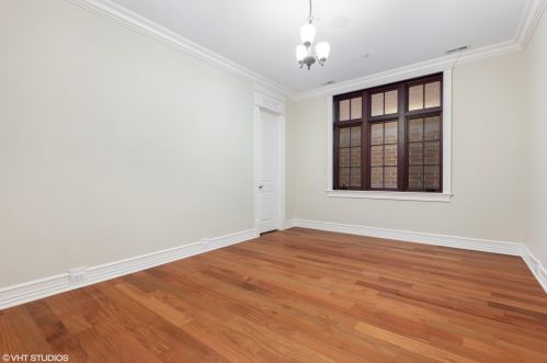 716 Schubert Ave, Chicago IL 60614-1247 exterior