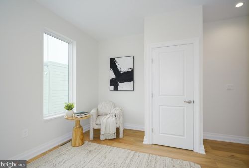 516 21 St, Philadelphia PA 19130-1401 exterior