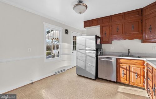 13122 Estelle Rd, Silver Spring MD 20906-3910 exterior