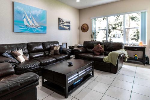 2221 Newport Is Blvd, Fort Pierce FL 34953-4586 exterior