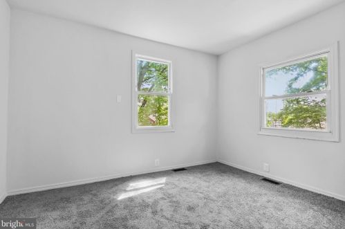 227 Gdn Ter, Runnemede NJ 08078-1420 exterior