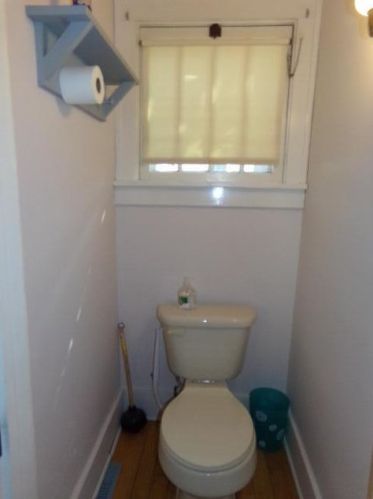 1416 Bank St, Kalamazoo MI 49001-2906 exterior