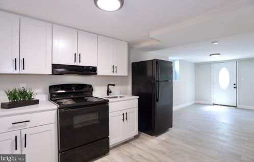 201 University Blvd, Silver Spring MD  20901-1945 exterior