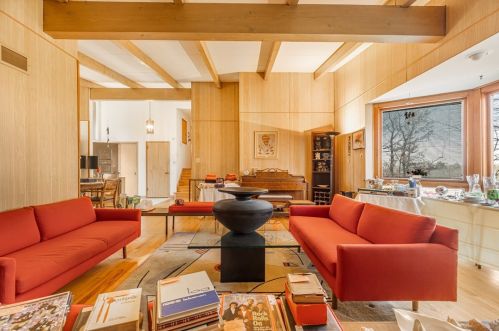 38 Churchill Rd, Pittsburgh PA 15235-5103 exterior