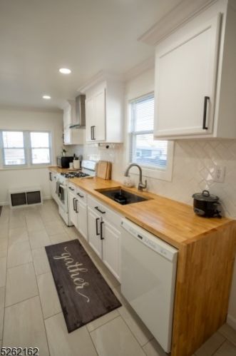 103 Dundee Ave, Paterson NJ  07503-1115 exterior