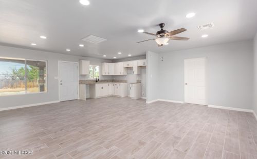 801 Kelso St, Tucson AZ  85705-4127 exterior