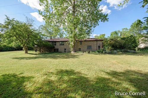 1056 60 St, Grand Rapids MI 49508-7069 exterior