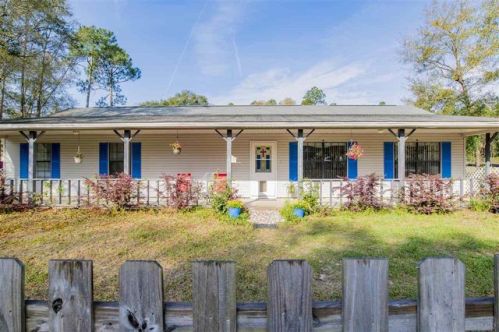 5137 Cherry Blossom Ln, Milton, FL 32570-4017