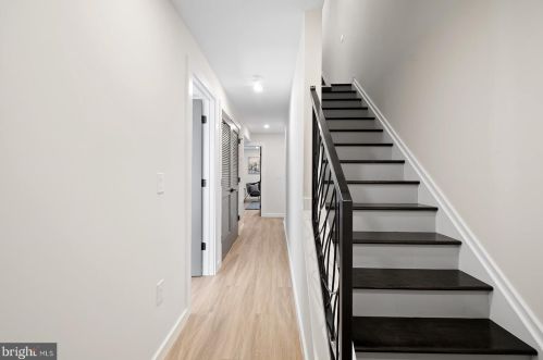 241 Allen St, Philadelphia PA  19125-4103 exterior