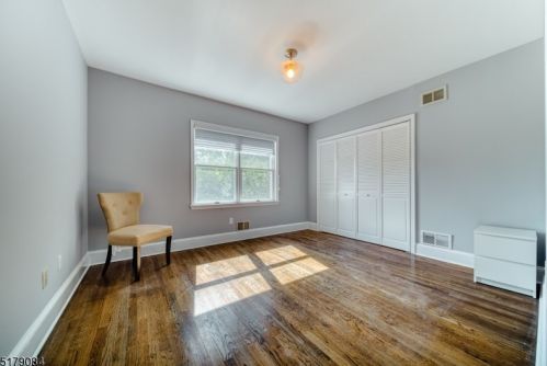 11 Beacon Hl Dr, Chester NJ exterior