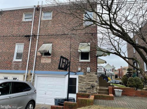 3118 Guilford St, Philadelphia PA 19152-4504 exterior