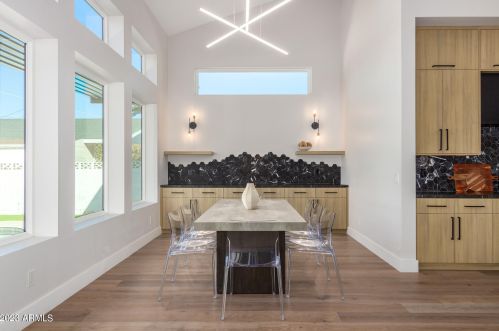 3118 42nd St, Phoenix AZ  85018-6418 exterior