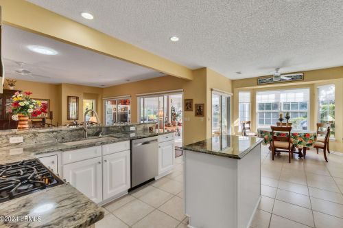 5 Fairforest Ln, Bluffton SC 29909-6181 exterior